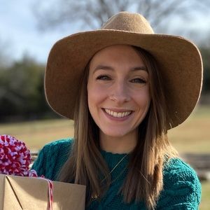 Meet your Posher, Andrea